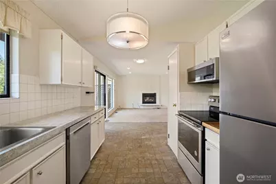 1932 SE 17th Court, Renton, WA 98055 - Photo 13