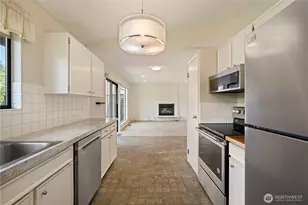 1932 SE 17th Ct, Renton, WA 98055 - Photo 13