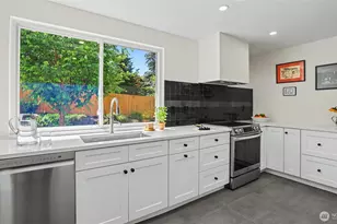 15617 SE Fairwood Blvd, Renton, WA 98058 - Photo 9