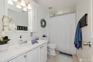 401 E Lake Devereaux Rd, Allyn, WA 98524 - Photo 17