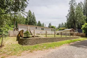 401 E Lake Devereaux Rd, Allyn, WA 98524 - Photo 27