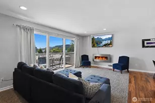 5021 Ripley Ln N, Renton, WA 98056 - Photo 3