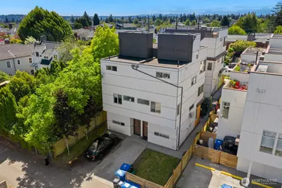 8358 19th Avenue NW #B, Seattle, WA 98117 - Photo 27