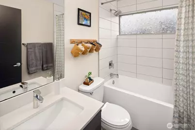 8358 19th Avenue NW #B, Seattle, WA 98117 - Photo 13