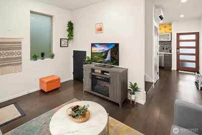 8358 19th Avenue NW #B, Seattle, WA 98117 - Photo 5