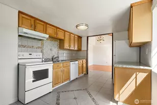 23516 20th Ave W, Bothell, WA 98021 - Photo 15