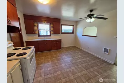1305 8th Avenue, Longview, WA 98632 - Photo 15