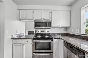 10809 SE 172nd St, Renton, WA 98055 - Photo 17