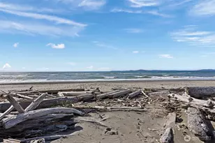 913 Riley Rd, Oak Harbor, WA 98277 - Photo 33