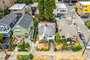 6823 Phinney Ave N, Seattle, WA 98103 - Photo 3
