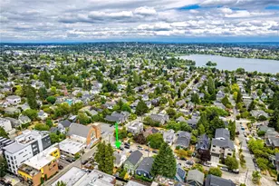 6823 Phinney Ave N, Seattle, WA 98103 - Photo 7
