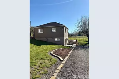 2421 98th Avenue Ct E, Edgewood, WA 98371 - Photo 17