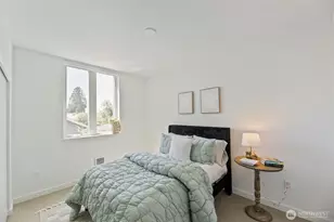 5819 Phinney Ave N, Seattle, WA 98103 - Photo 19