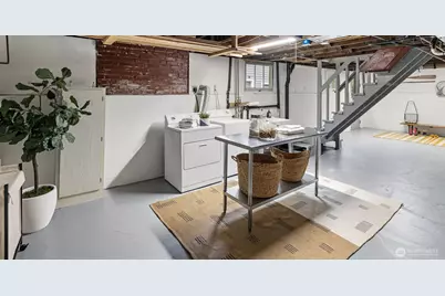741 N 67th Street, Seattle, WA 98103 - Photo 27