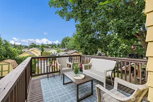 741 N 67th St, Seattle, WA 98103 - Photo 15