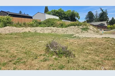 416 Comet Street, Milton, WA 98354 - Photo 3