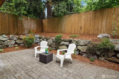 118 NW 39th Street #B, Seattle, WA 98107 - Photo 23