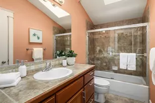 118 NW 39th St, Seattle, WA 98107 - Photo 17