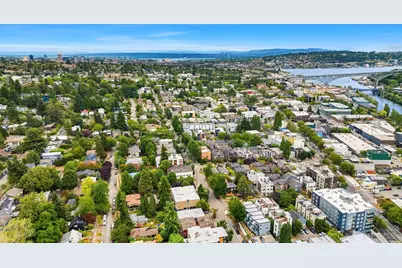 118 NW 39th Street #B, Seattle, WA 98107 - Photo 29