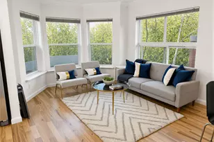 621 5th Ave N, Seattle, WA 98109 - Photo 3