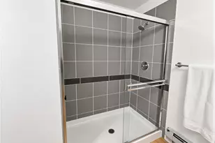 621 5th Ave N, Seattle, WA 98109 - Photo 13
