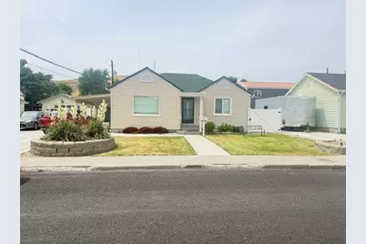 615 D Street SW, Ephrata, WA 98823 - Photo 1