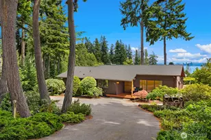 9793 NE Murden Cove Dr, Bainbridge Island, WA 98110 - Photo 1