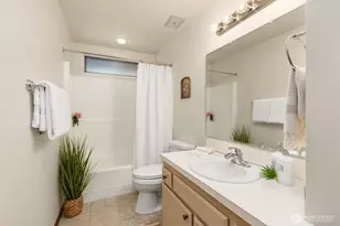 9793 NE Murden Cove Dr, Bainbridge Island, WA 98110 - Photo 27