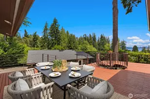 9793 NE Murden Cove Dr, Bainbridge Island, WA 98110 - Photo 11