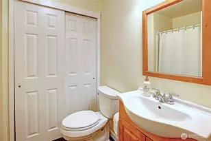 13806 W Lake Kathleen Dr SE, Renton, WA 98059 - Photo 25