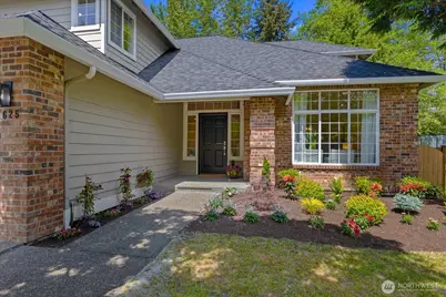 625 191st Street SW, Lynnwood, WA 98036 - Photo 1