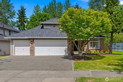 625 191st Street SW, Lynnwood, WA 98036 - Photo 3