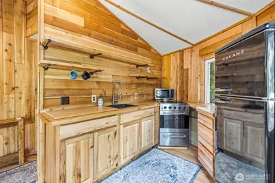 1217 Jamison Street, Lummi Island, WA 98262 - Photo 9