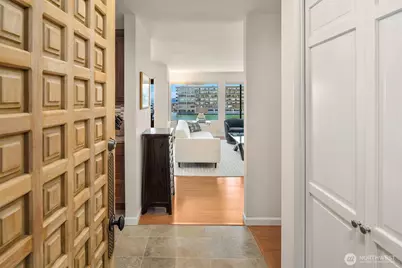2330 43rd Avenue E #402B, Seattle, WA 98112 - Photo 3