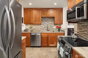 2330 43rd Ave E, Seattle, WA 98112 - Photo 9