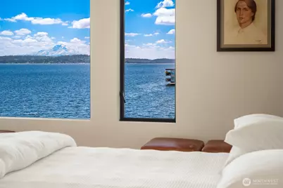 2330 43rd Avenue E #402B, Seattle, WA 98112 - Photo 17