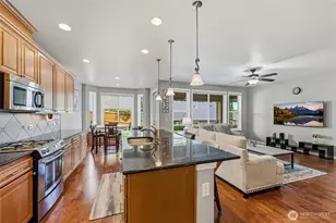 12419 243rd Terrace NE, Redmond, WA 98053 - Photo 11