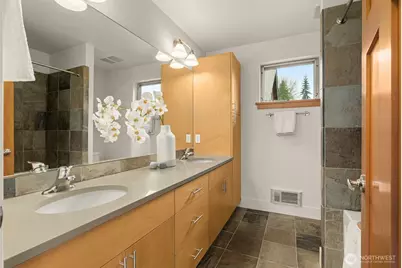 2815 24th Avenue S, Seattle, WA 98144 - Photo 23