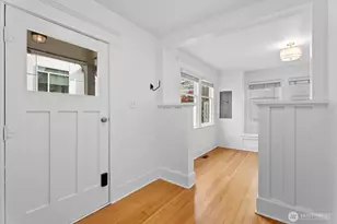 2609-B SW Adams St, Seattle, WA 98126 - Photo 3
