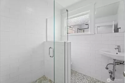2609 B SW Adams Street, Seattle, WA 98126 - Photo 9