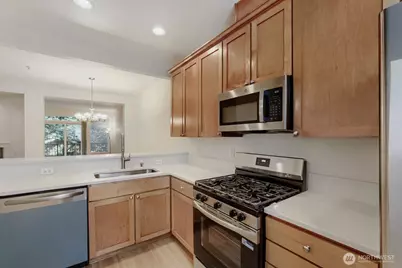 19010 68th Avenue NE #B202, Kenmore, WA 98028 - Photo 7