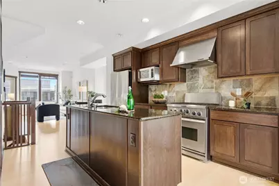 1420 18th Avenue #A, Seattle, WA 98122 - Photo 7