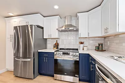 14338 Ashworth Avenue N #B, Seattle, WA 98133 - Photo 11