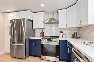14338 Ashworth Ave N, Seattle, WA 98133 - Photo 11