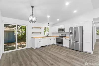 7008 Parkdale Drive NW, Bremerton, WA 98311 - Photo 9