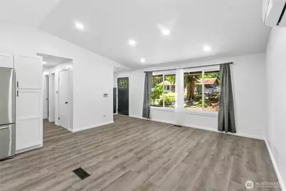 7008 Parkdale Drive NW, Bremerton, WA 98311 - Photo 7