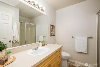 10410 Holly Drive #E, Everett, WA 98204 - Photo 17