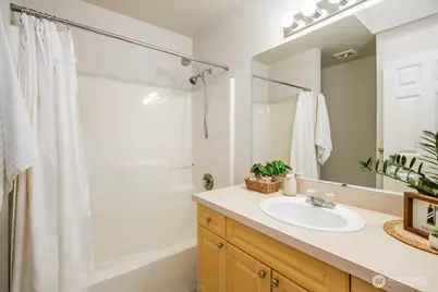 10410 Holly Drive #E, Everett, WA 98204 - Photo 21