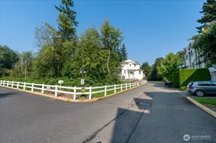 10410 Holly Dr, Everett, WA 98204 - Photo 31