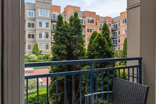 2415 2nd Ave, Seattle, WA 98121 - Photo 25